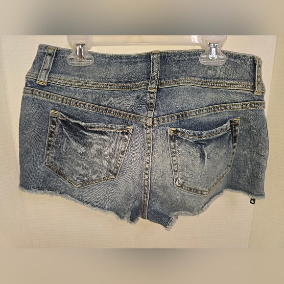 VS Hipster Jean Shorts - Picture 2 of 4